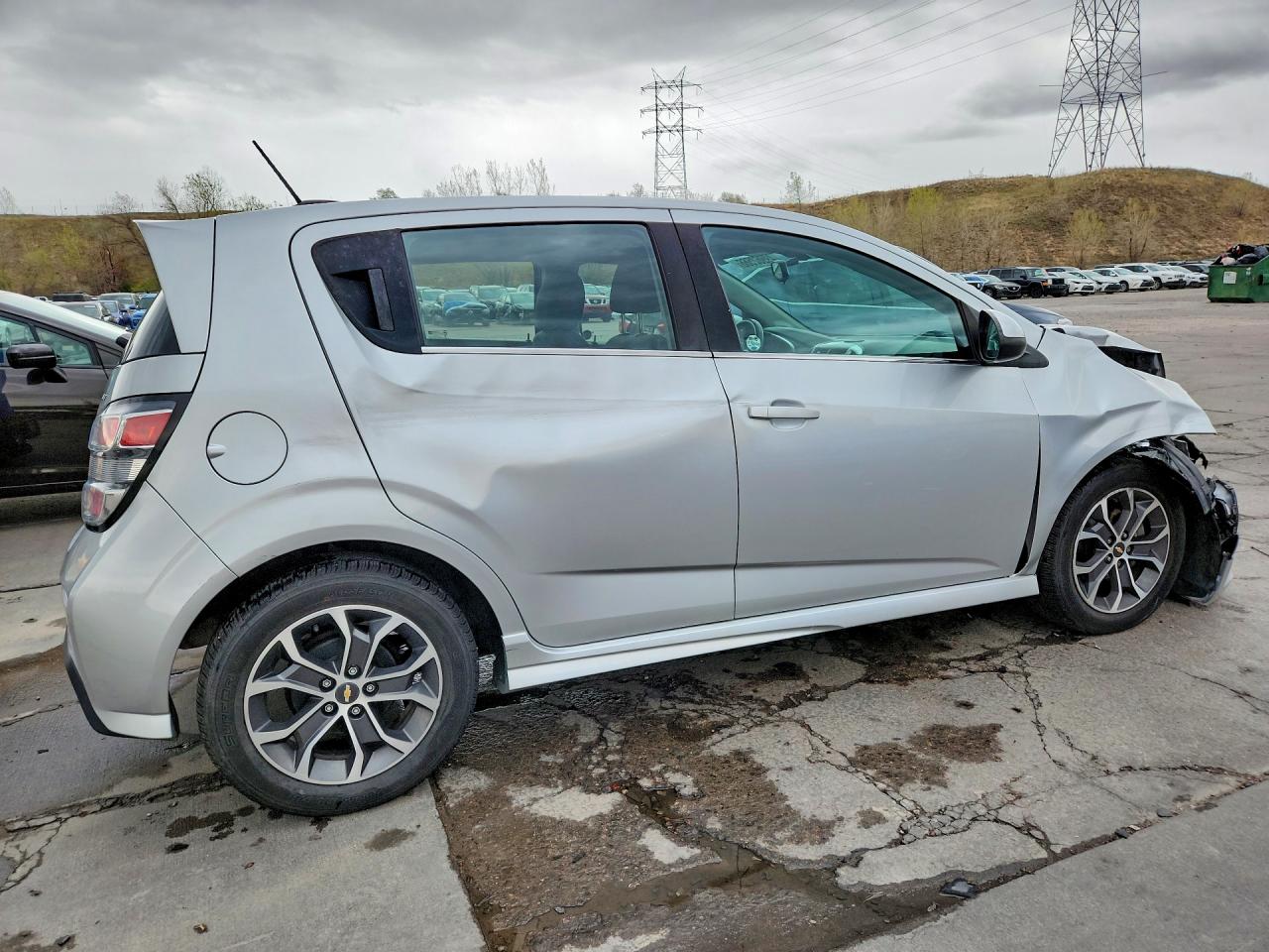 2017 CHEVROLET SONIC LT photo 3