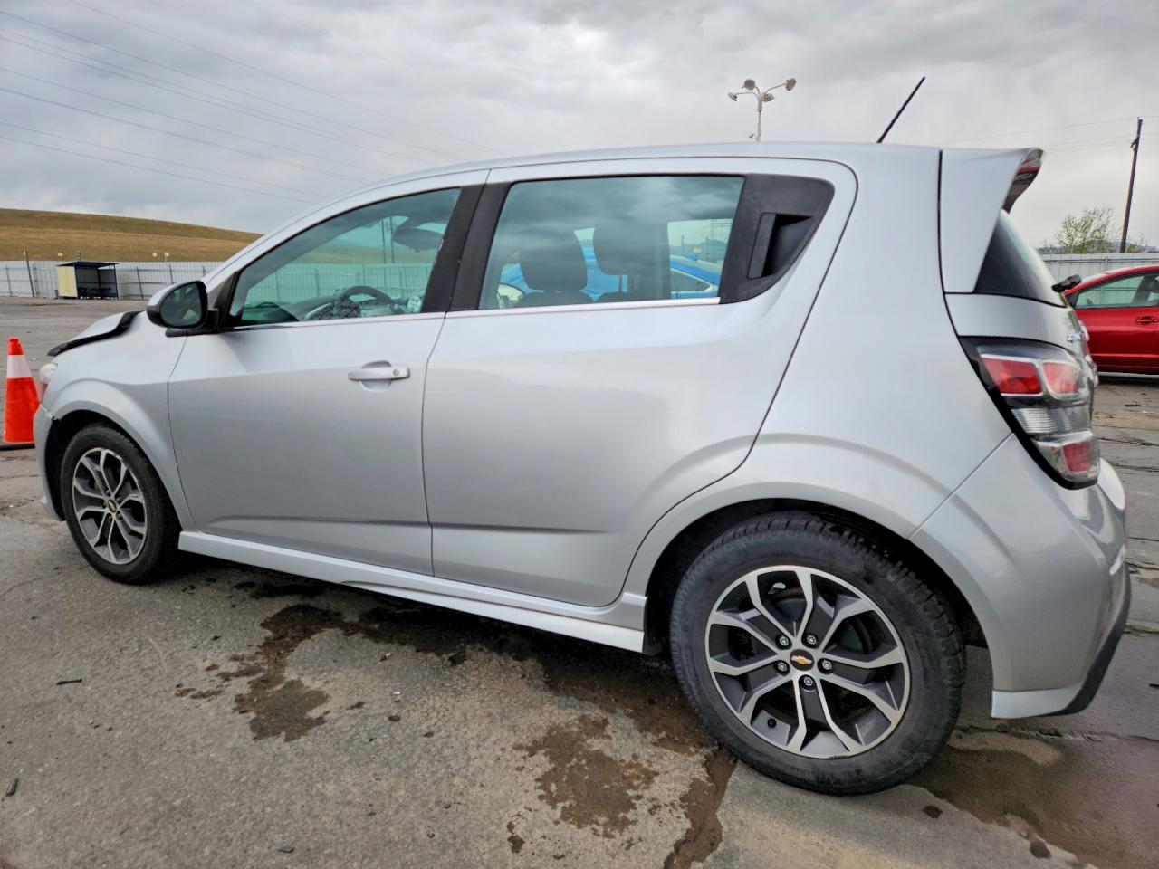 2017 CHEVROLET SONIC LT photo 2