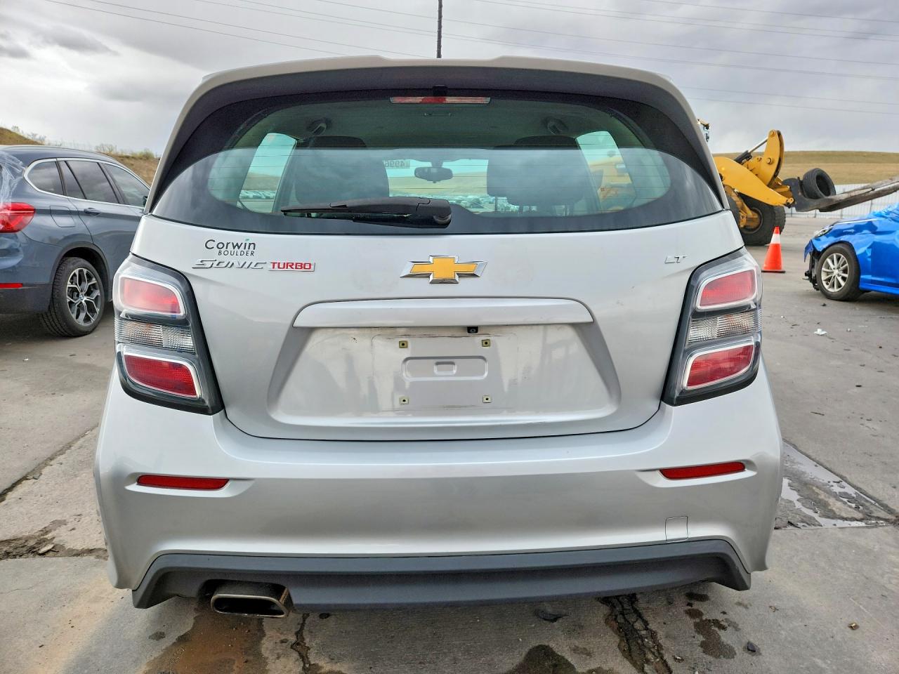2017 CHEVROLET SONIC LT photo 6