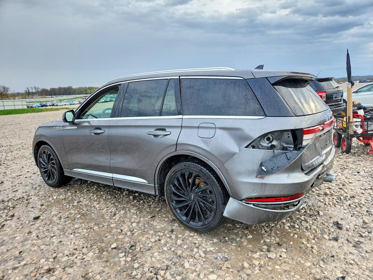 2021 LINCOLN AVIATOR RESERVE photo 3