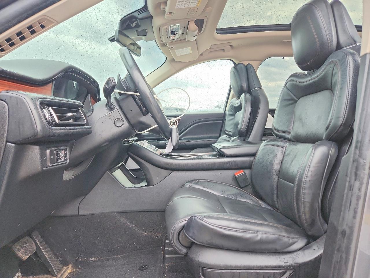 2021 LINCOLN AVIATOR RESERVE photo 13