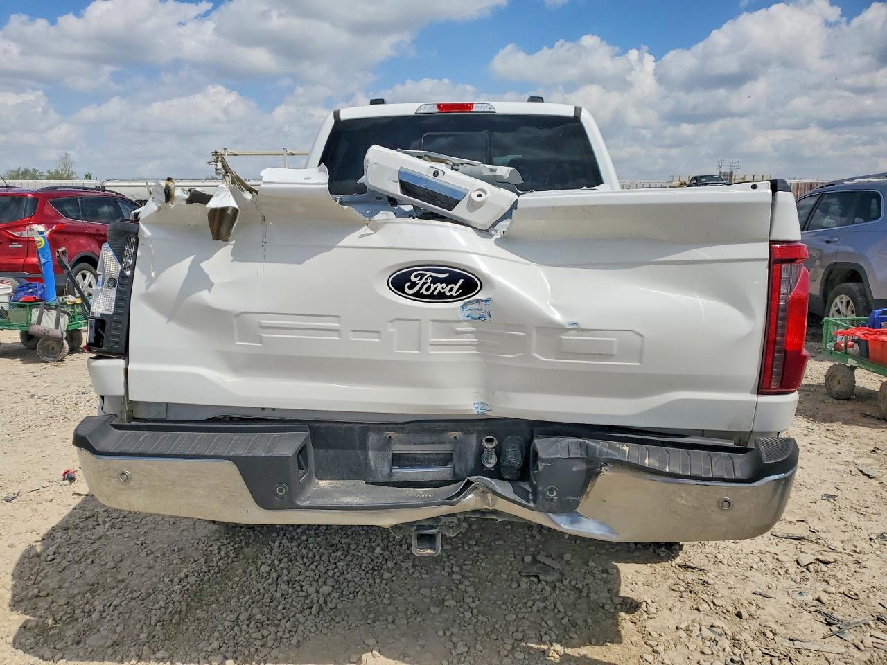 2024 FORD F150 XLT photo 11