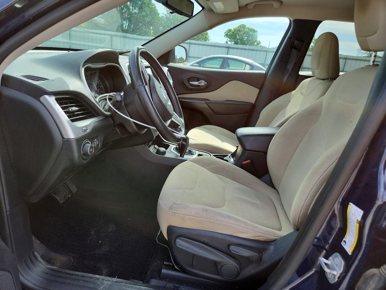 2015 JEEP CHEROKEE LATITUDE photo 19