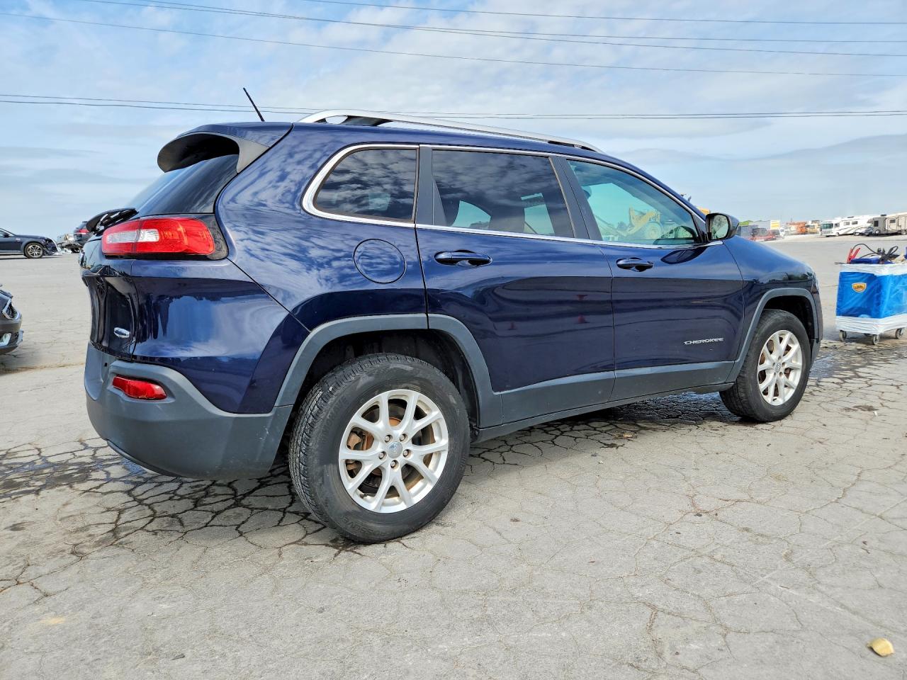 2015 JEEP CHEROKEE LATITUDE photo 7