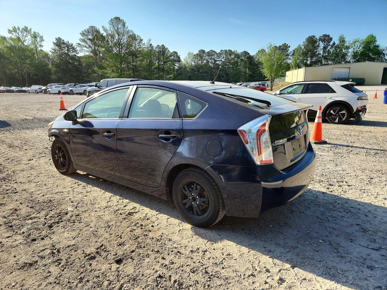 2015 TOYOTA PRIUS TWO photo 3