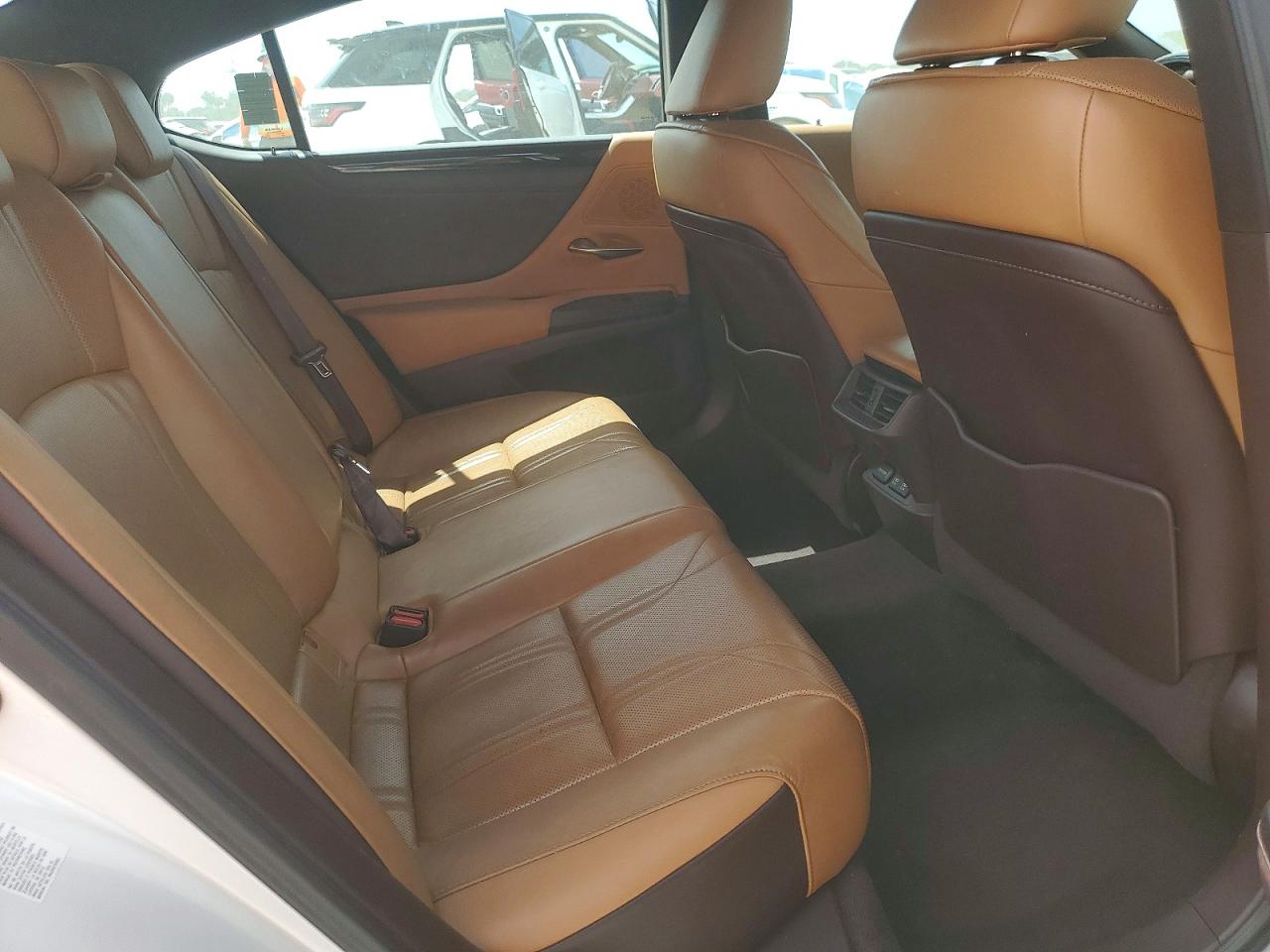 2019 LEXUS ES 350 photo 19