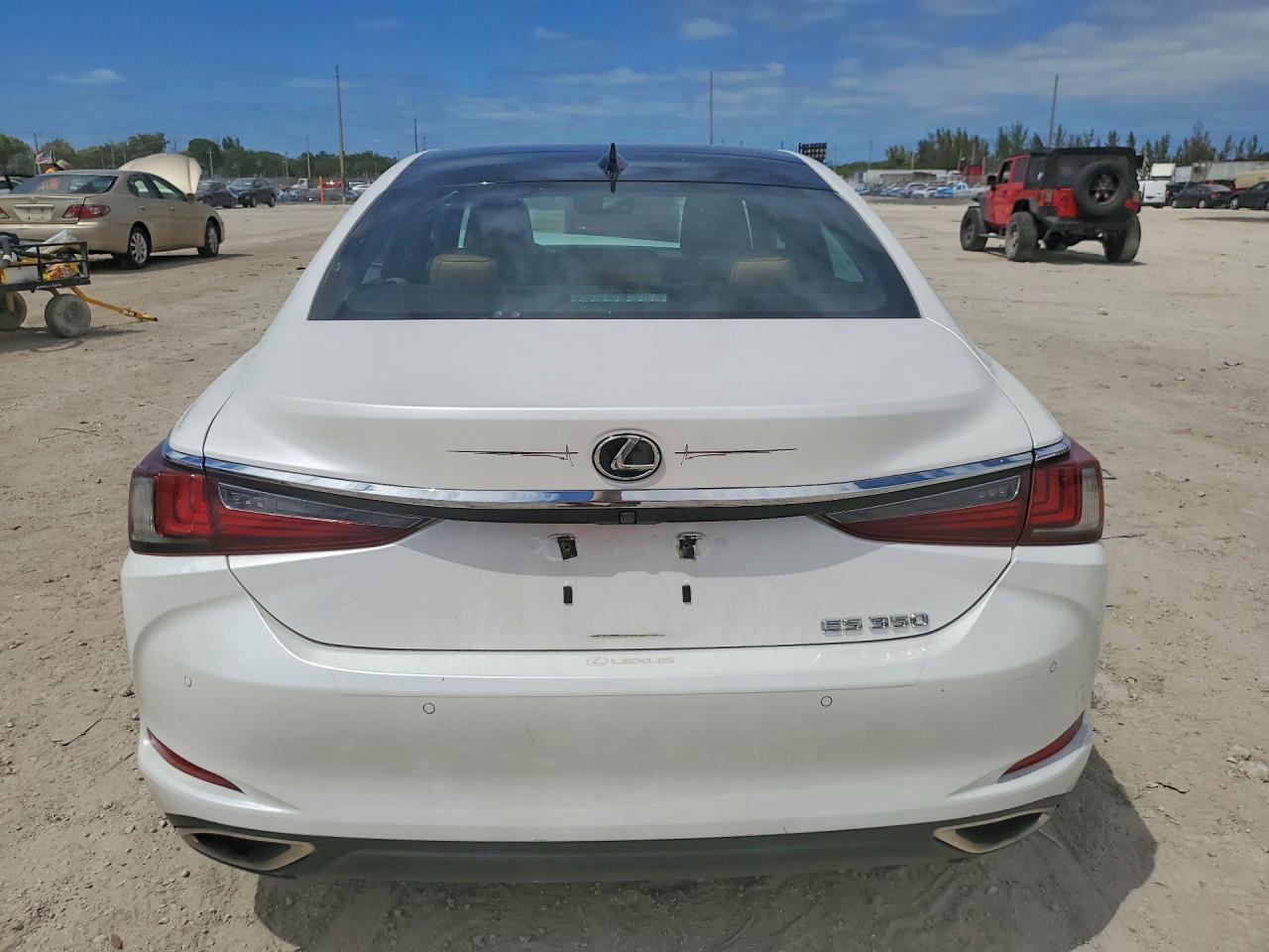 2019 LEXUS ES 350 photo 11