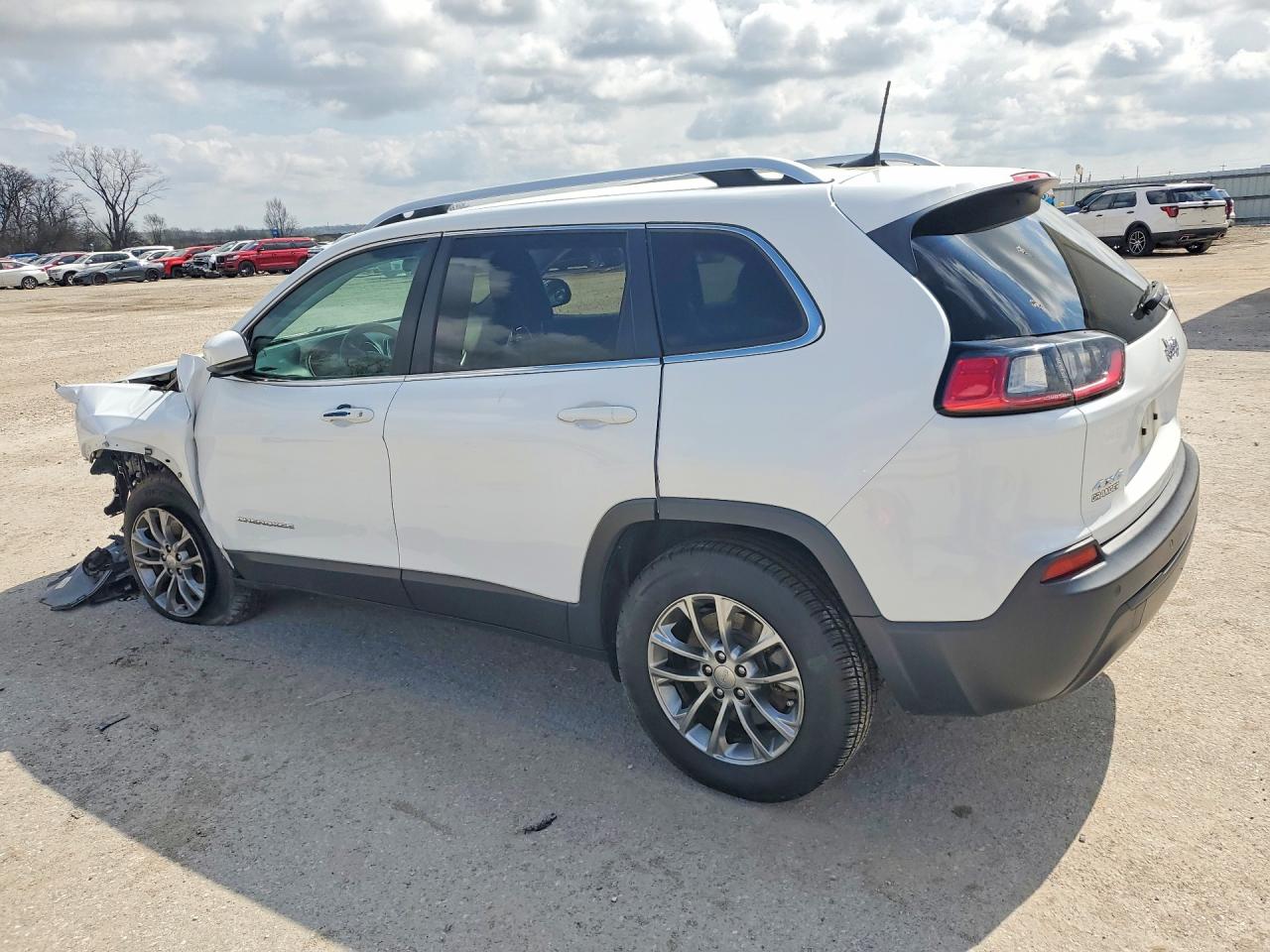 2019 JEEP CHEROKEE LATITUDE PLUS photo 4