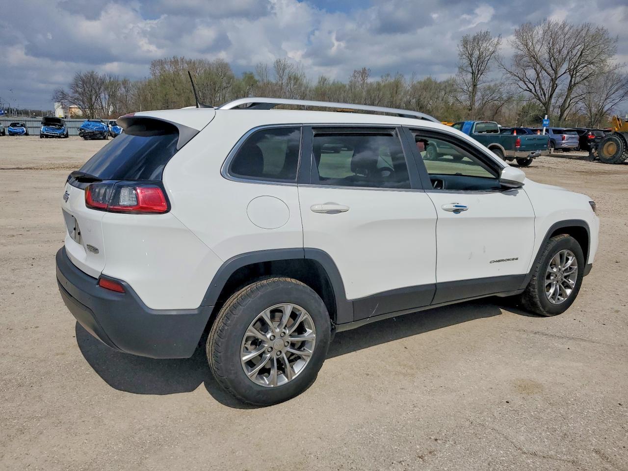 2019 JEEP CHEROKEE LATITUDE PLUS photo 7