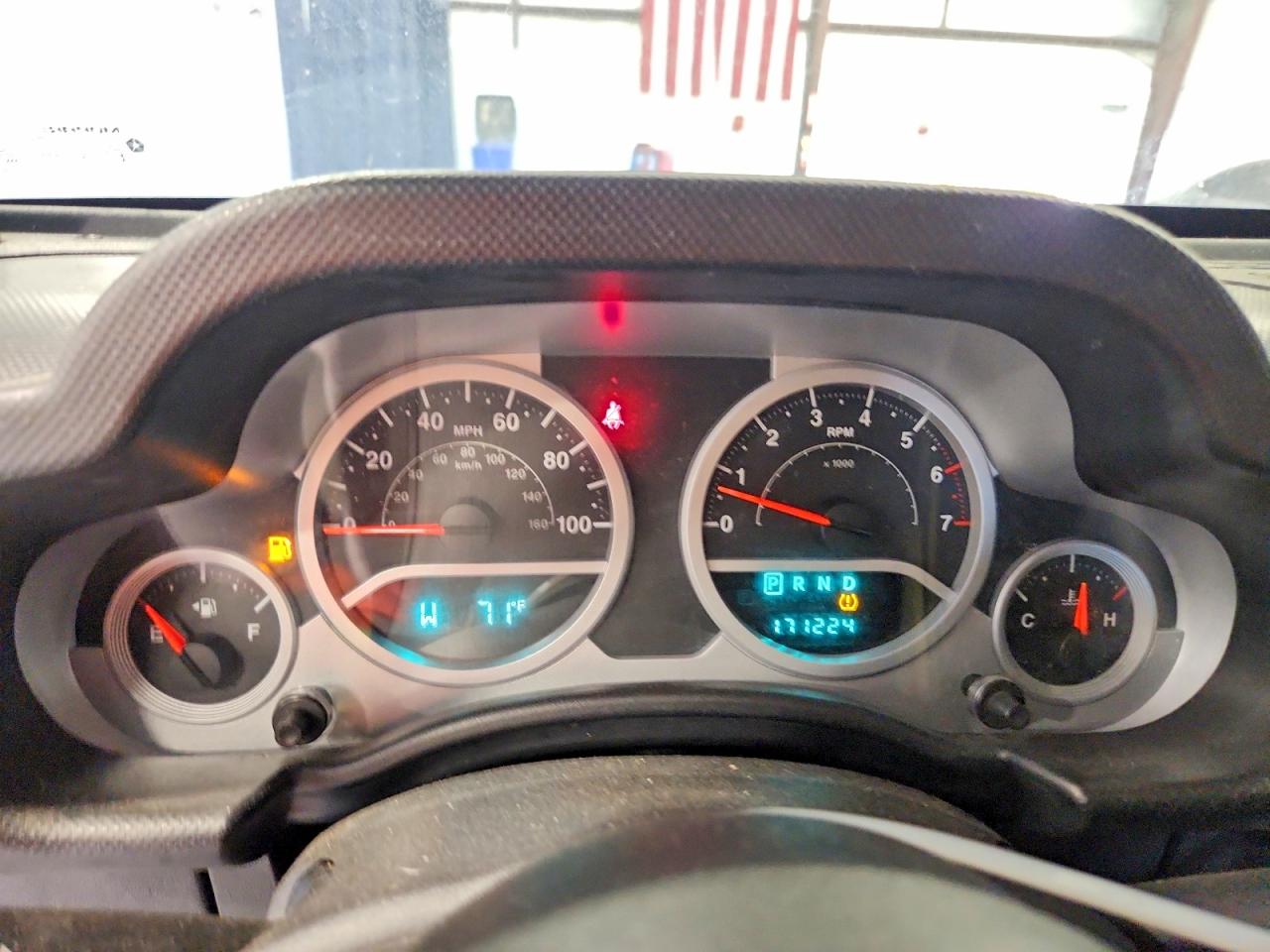 2009 JEEP WRANGLER SAHARA photo 25