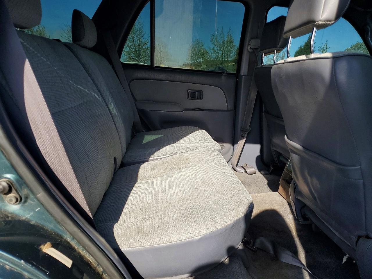 1997 TOYOTA 4RUNNER SR5 photo 11