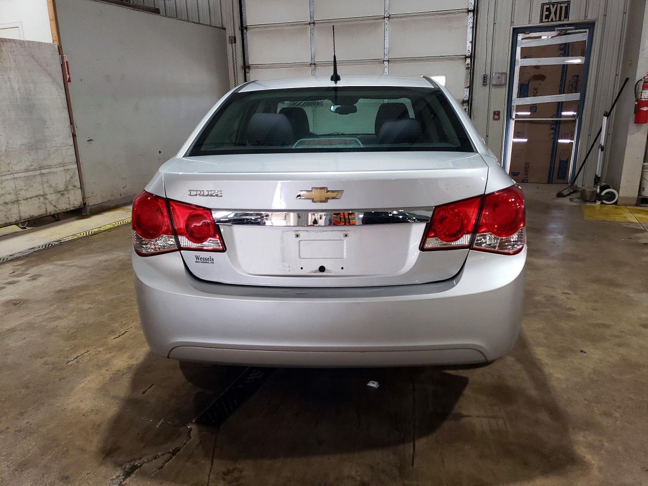 2014 CHEVROLET CRUZE LS photo 16