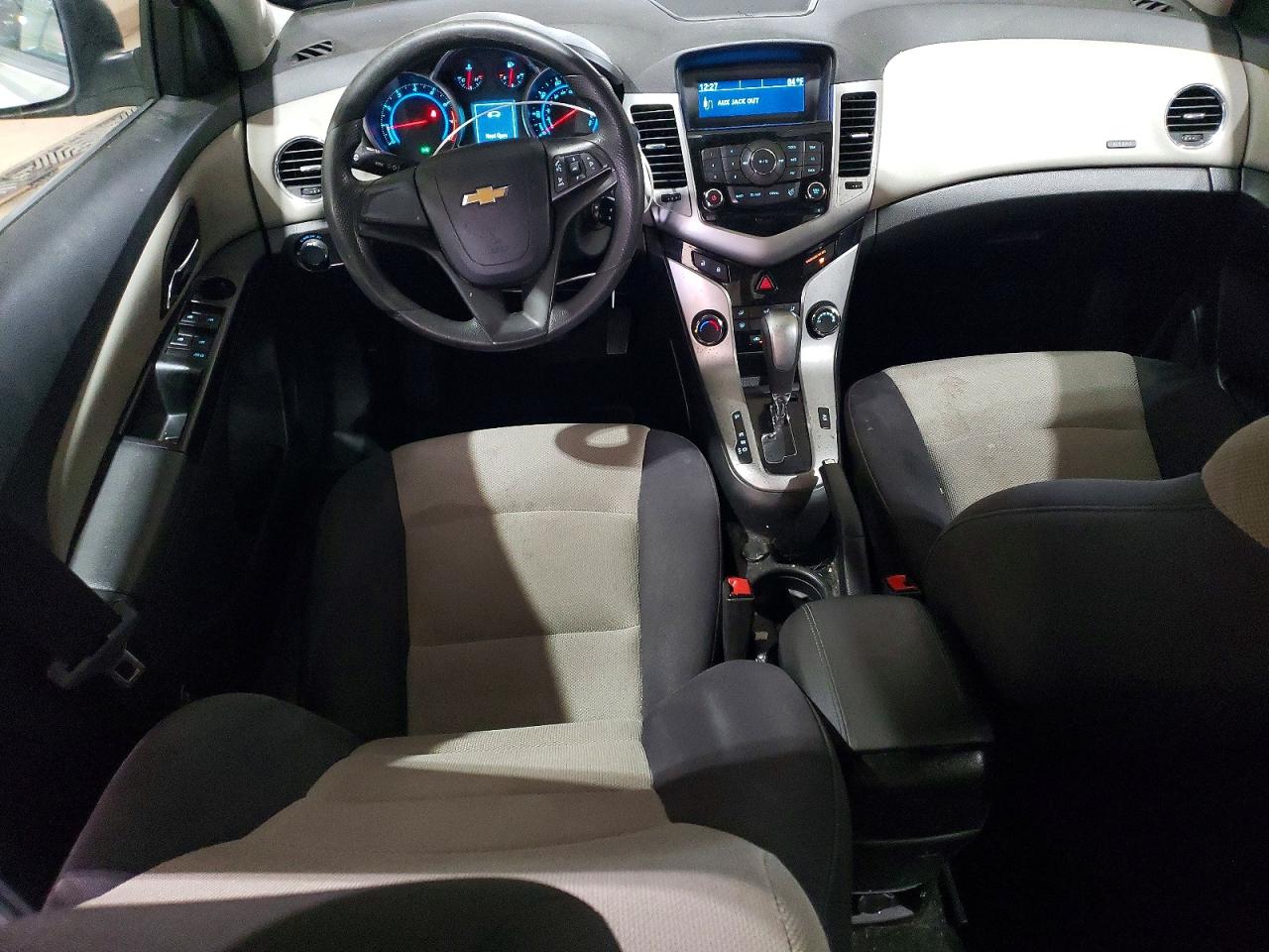 2014 CHEVROLET CRUZE LS photo 22