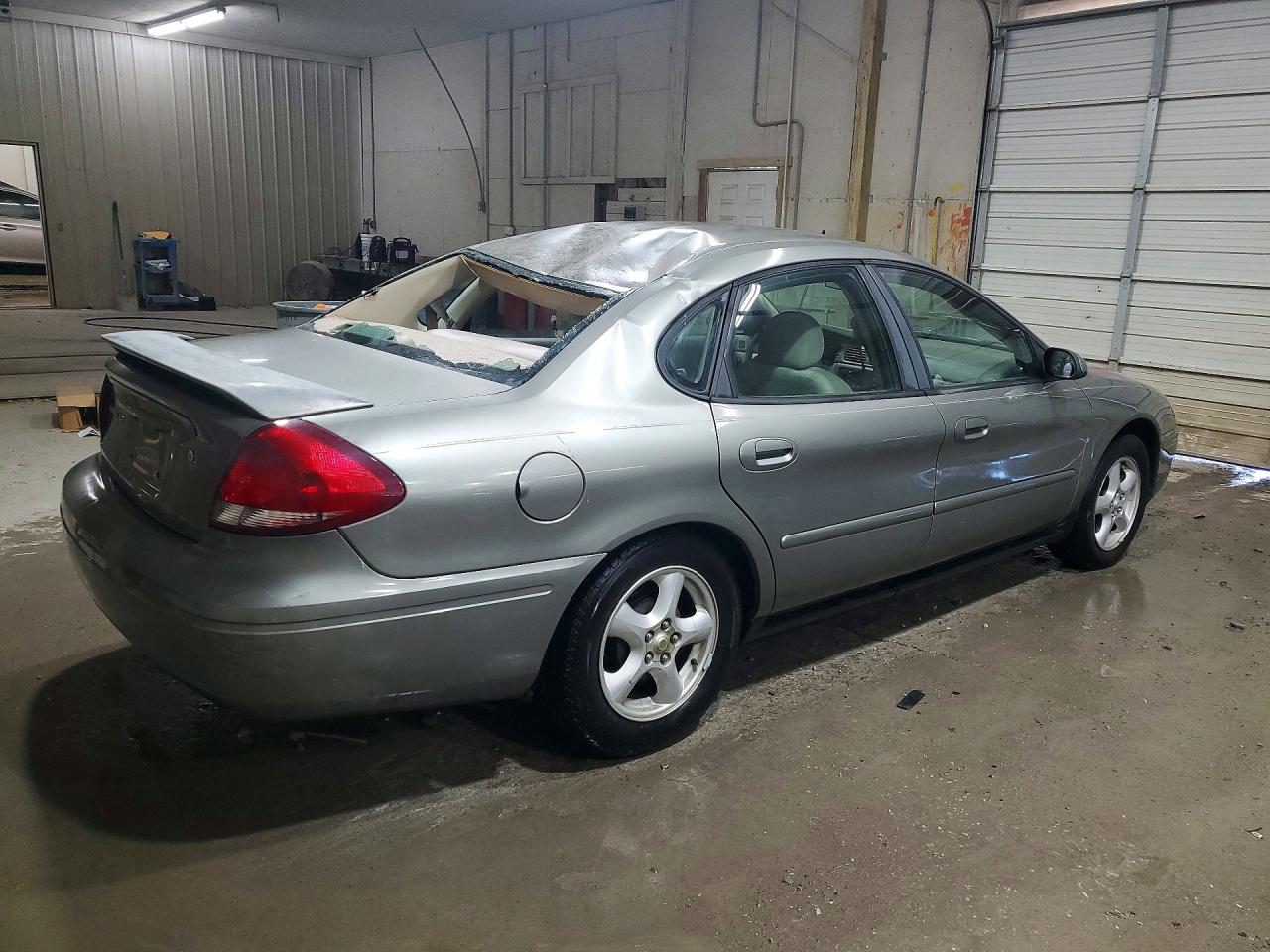 2004 FORD TAURUS SE photo 5