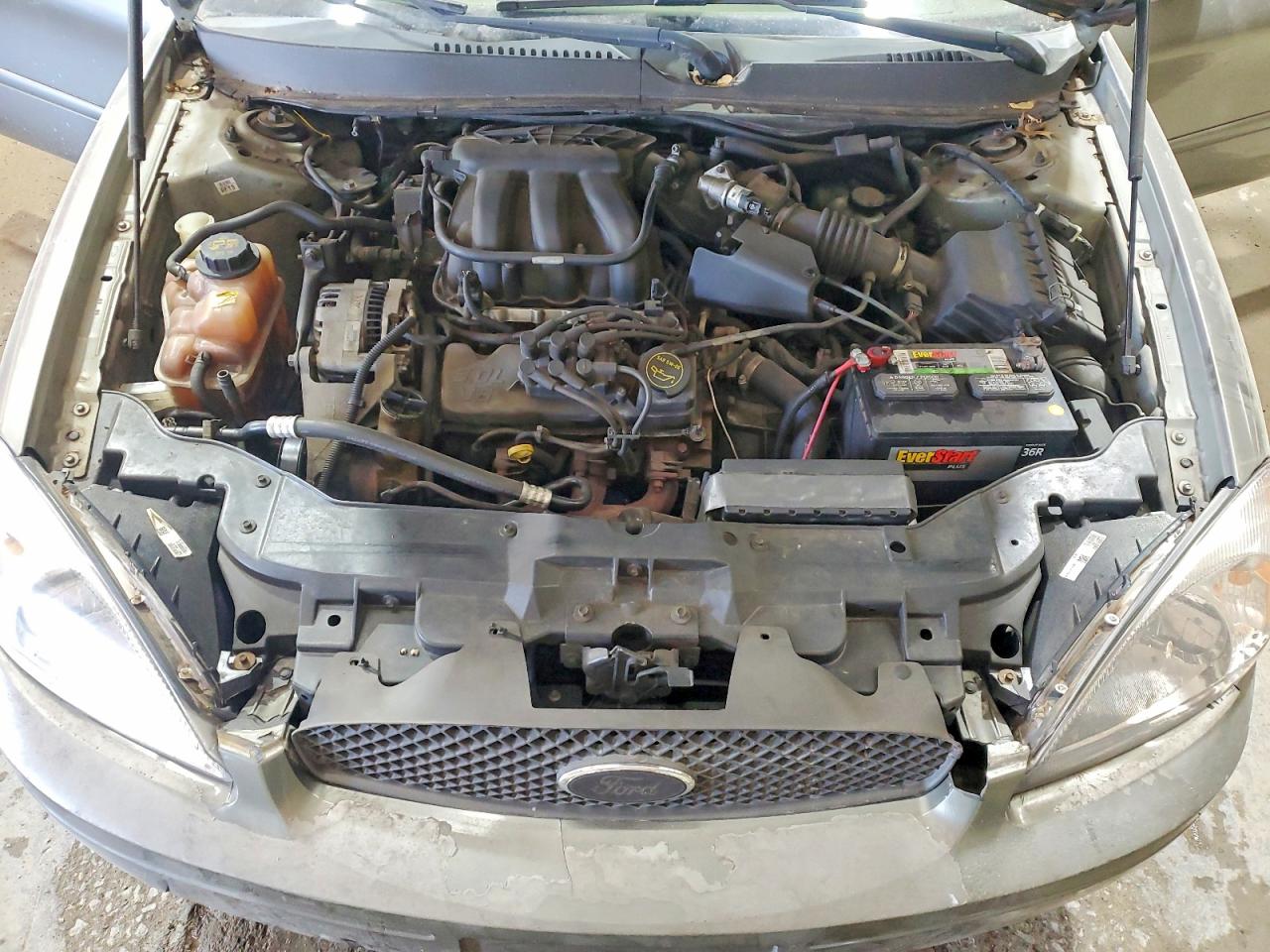 2004 FORD TAURUS SE photo 21