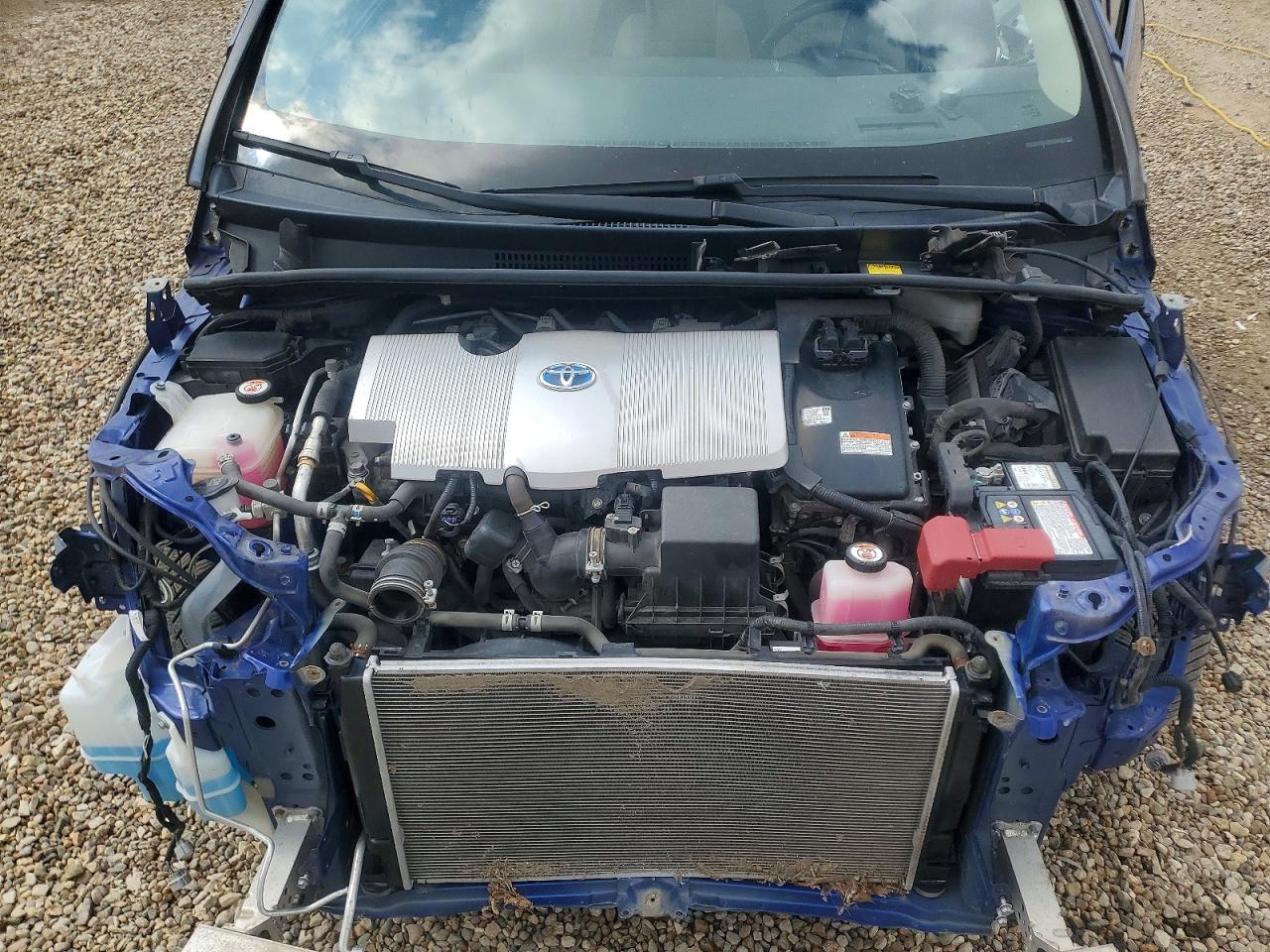 2018 TOYOTA PRIUS photo 21