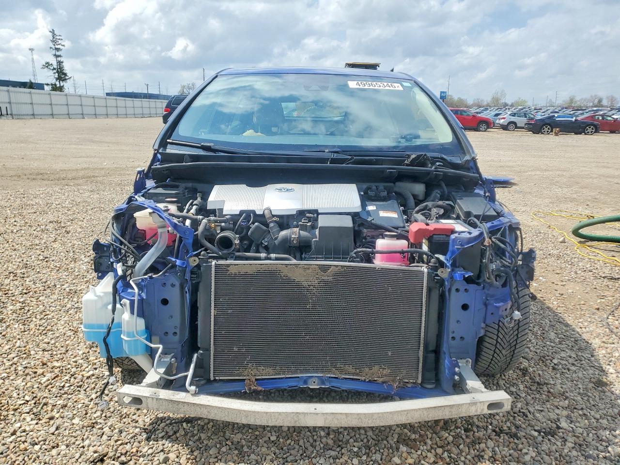 2018 TOYOTA PRIUS photo 9
