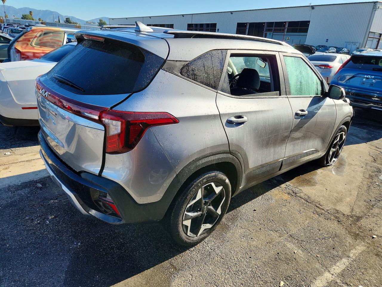 2025 KIA SELTOS S photo 5