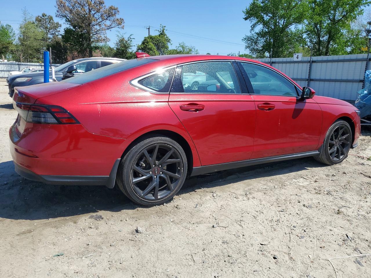 2024 HONDA ACCORD EX photo 5