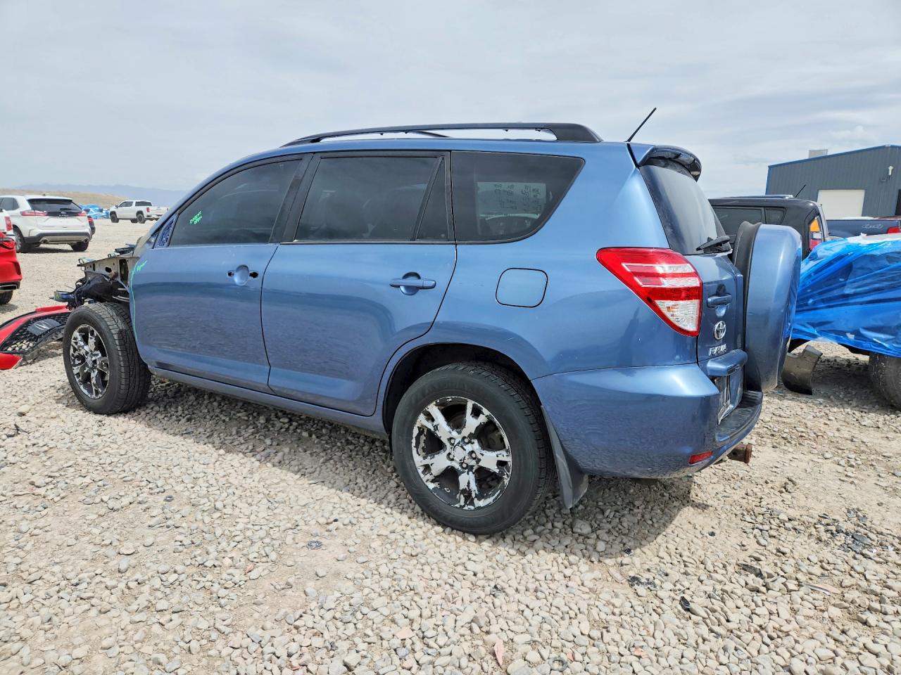 2012 TOYOTA RAV4 BASE photo 3