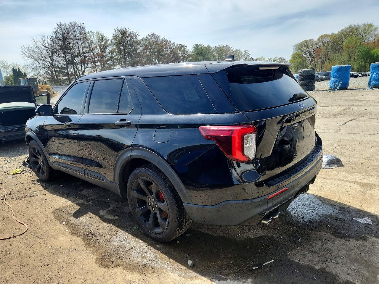 2021 FORD EXPLORER ST photo 4