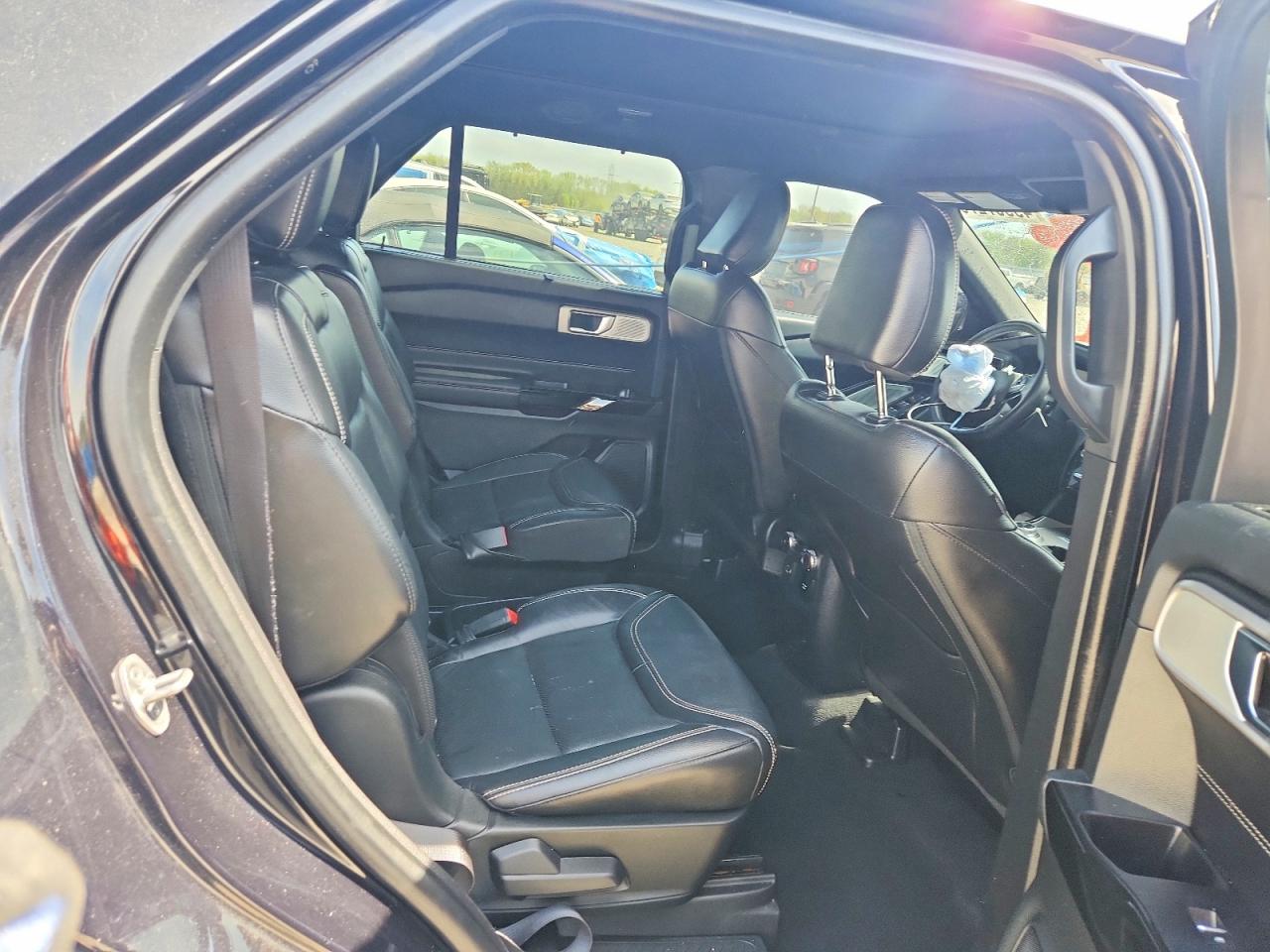 2021 FORD EXPLORER ST photo 31