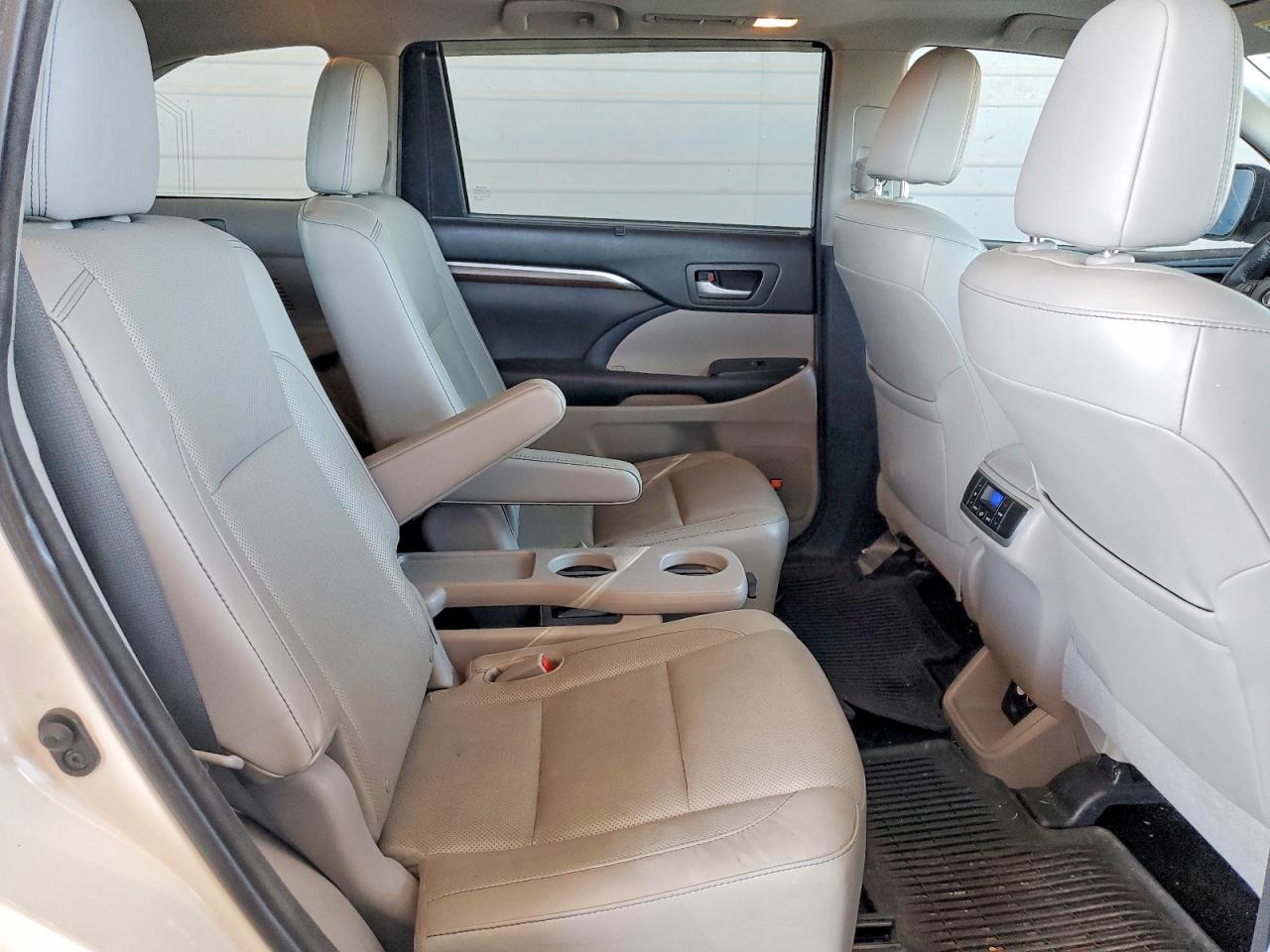 2016 TOYOTA HIGHLANDER HYBRID LIMITED photo 31