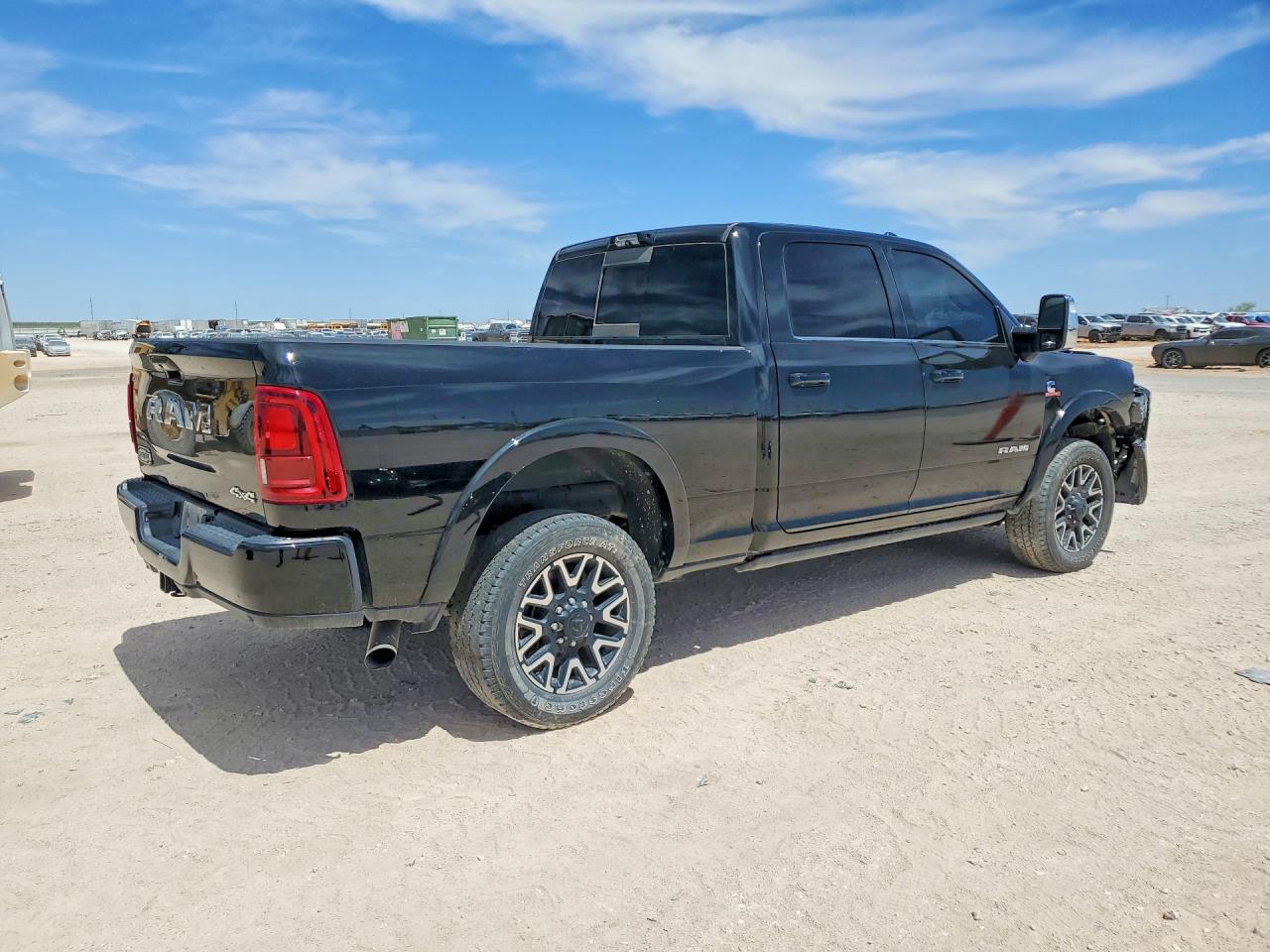 2025 RAM 2500 LIMITED photo 3