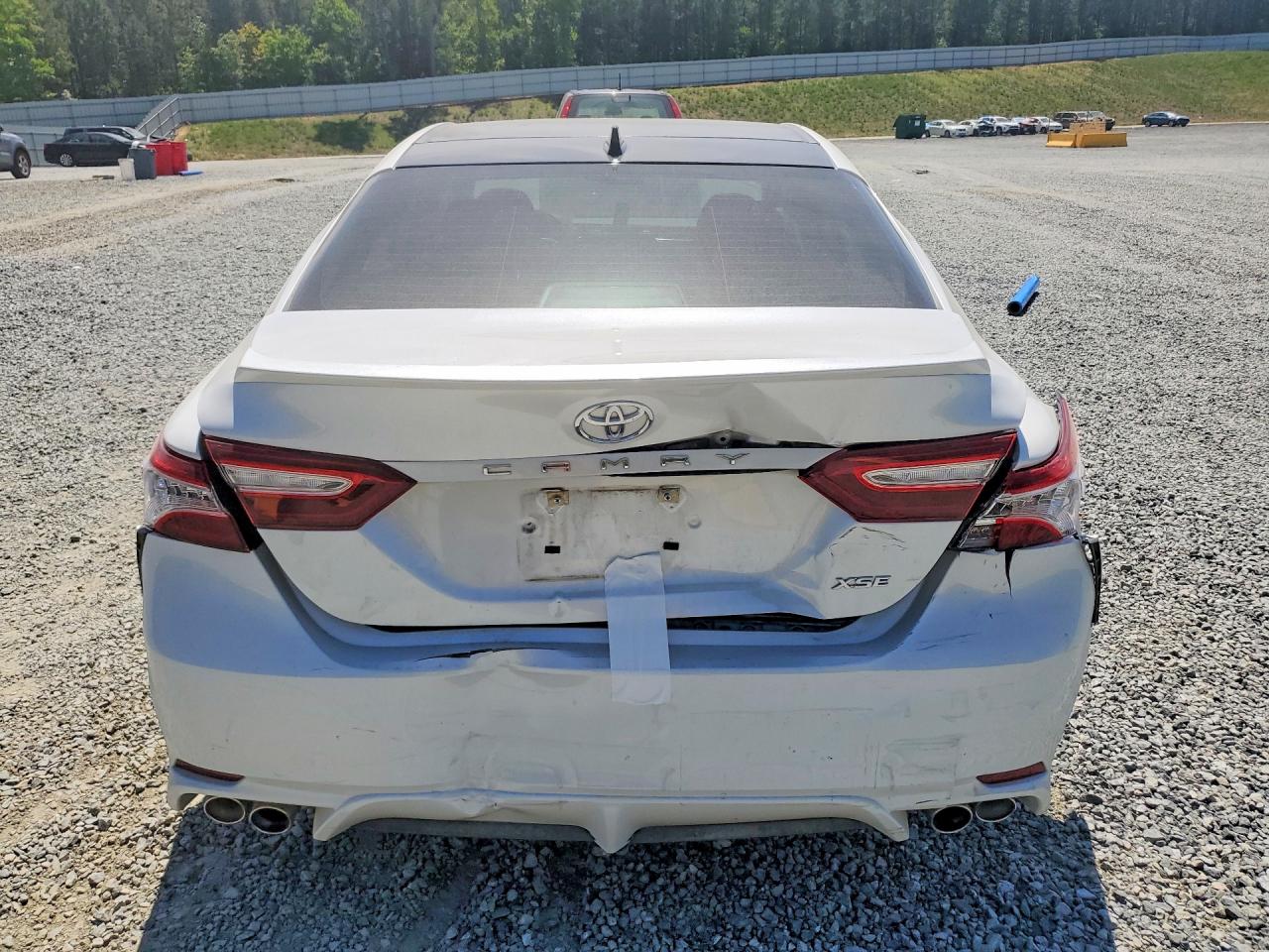2020 TOYOTA CAMRY photo 11