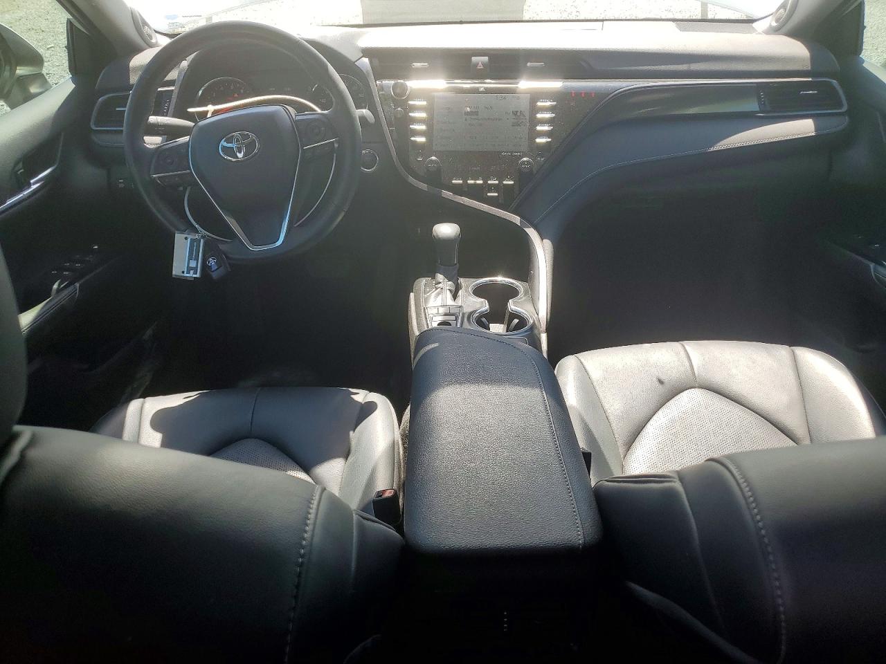 2020 TOYOTA CAMRY photo 15