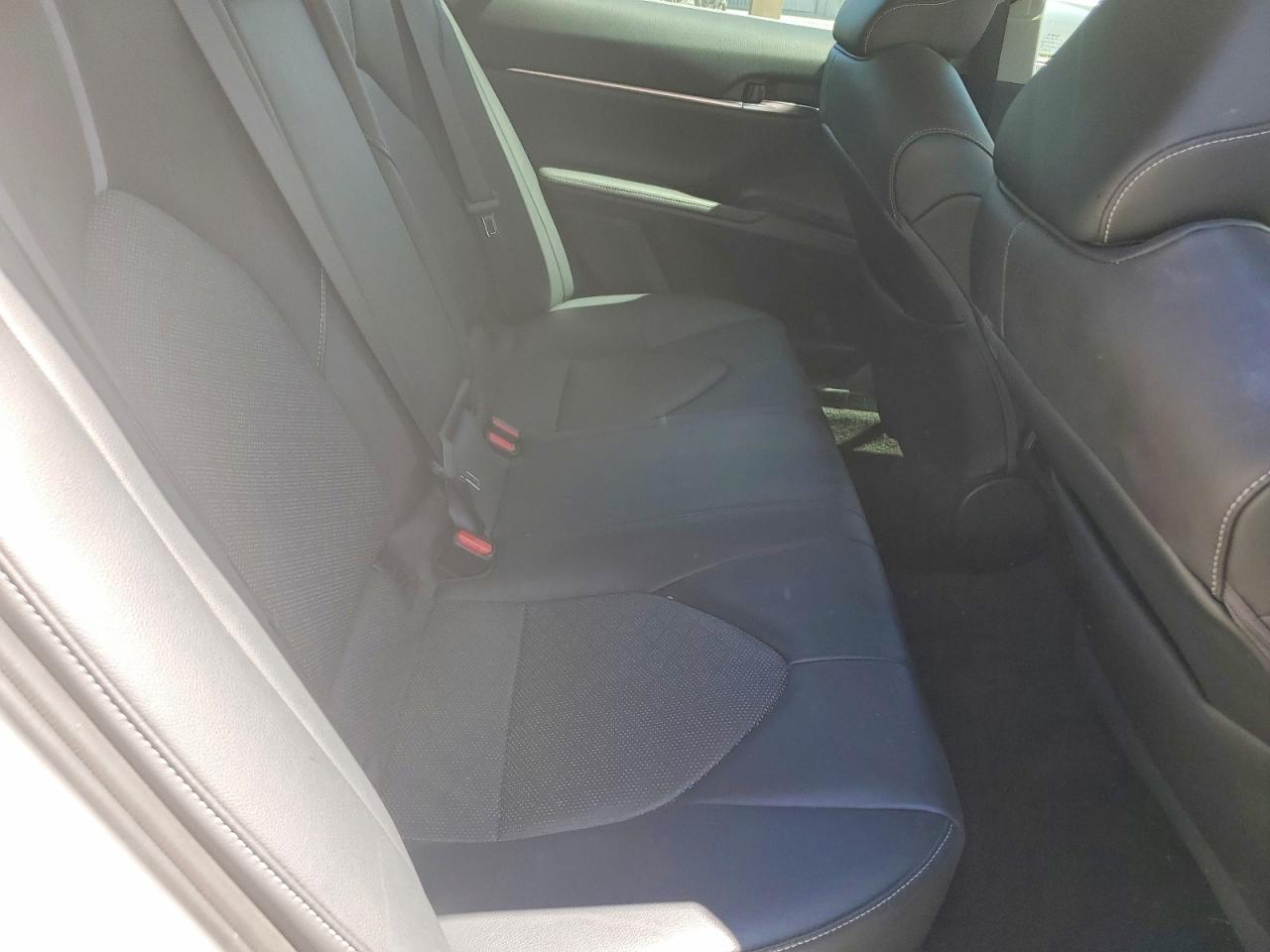 2020 TOYOTA CAMRY photo 19