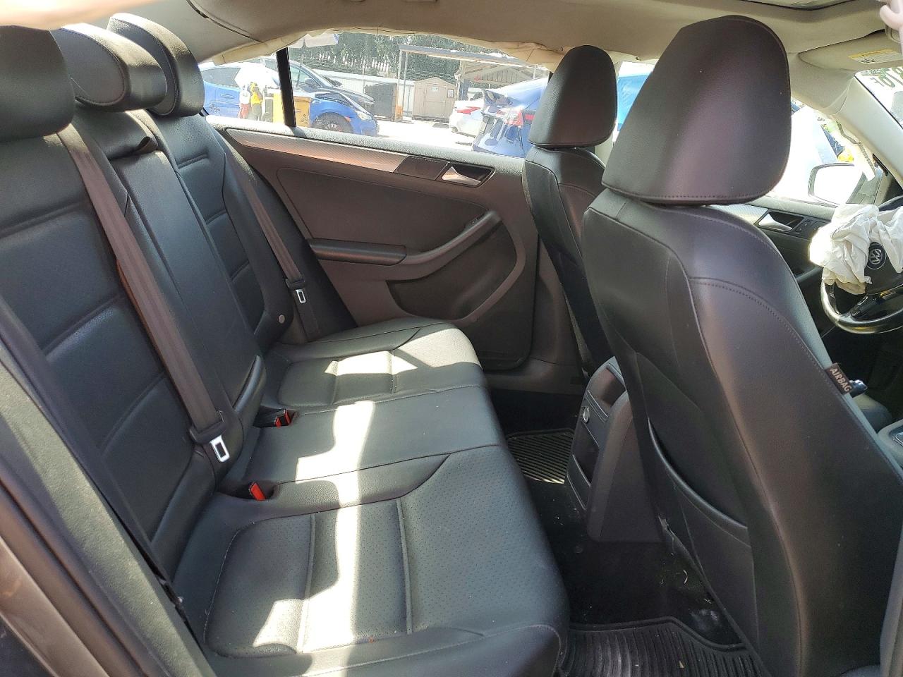2015 VOLKSWAGEN JETTA SE photo 10