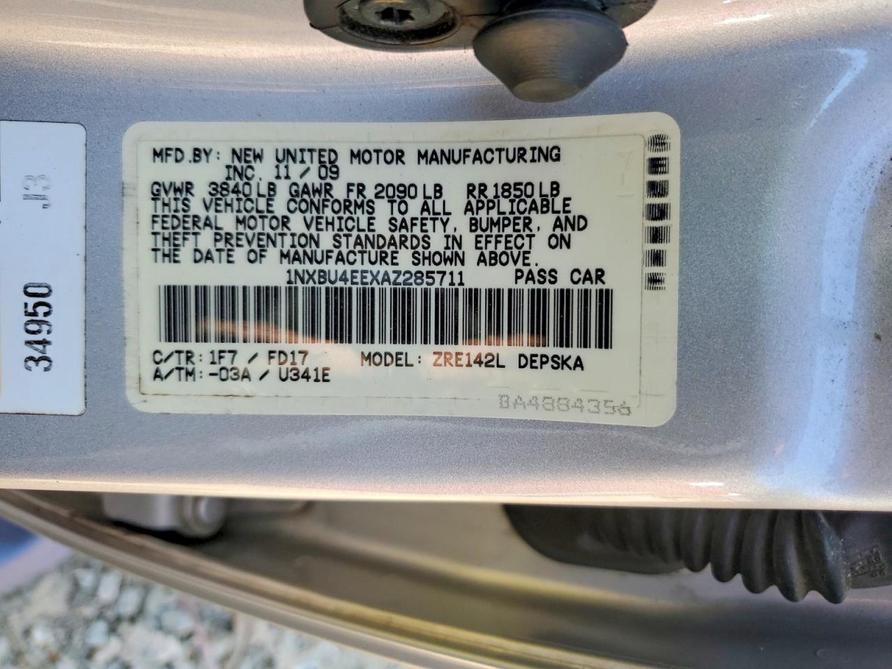 2010 TOYOTA COROLLA S photo 23