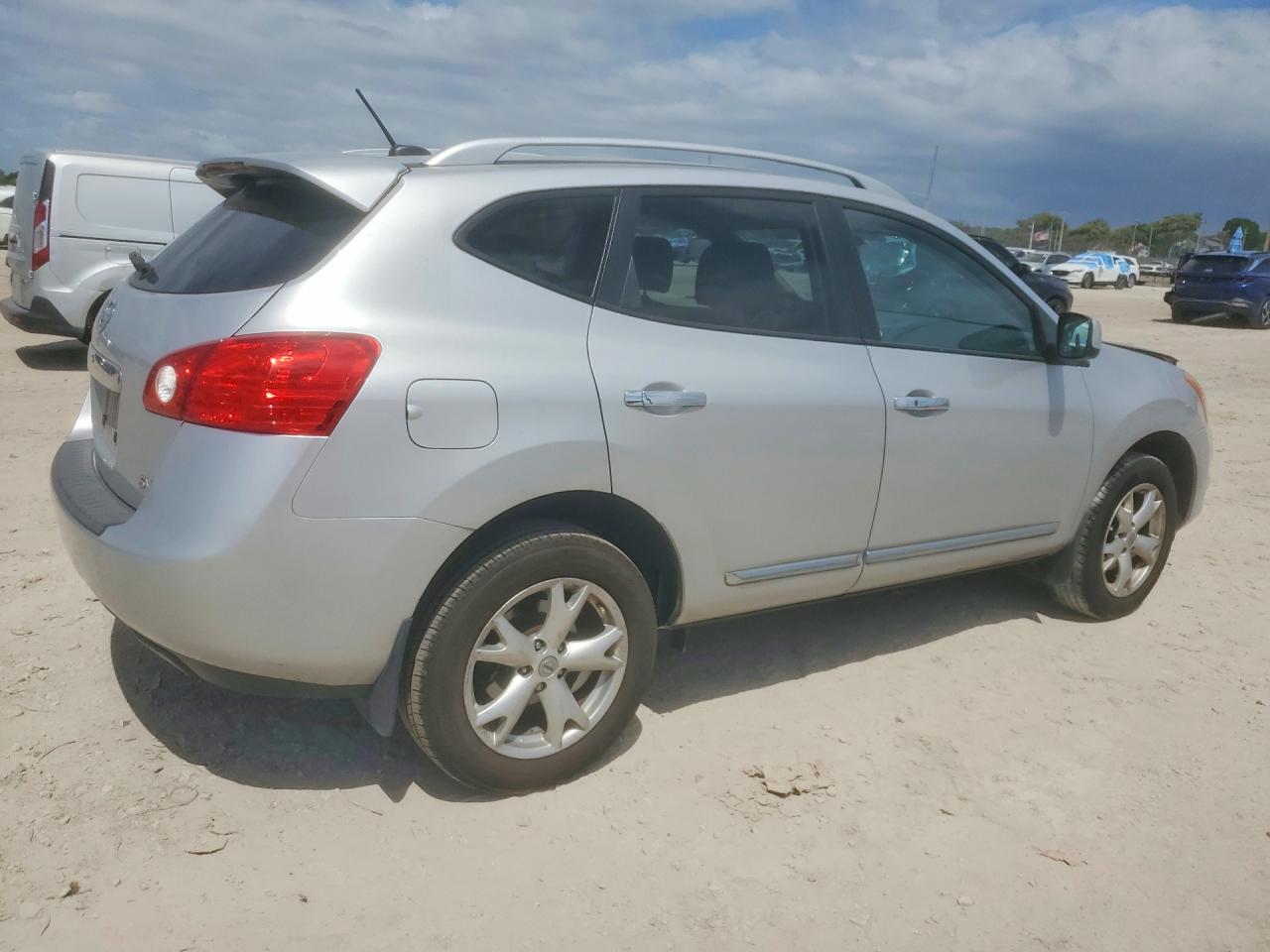 2011 NISSAN ROGUE S photo 7