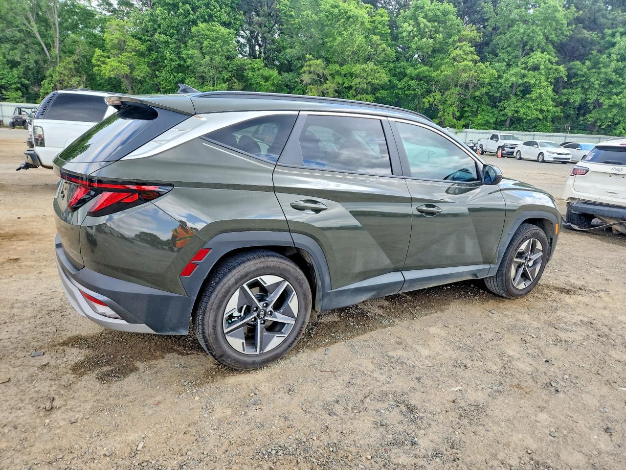 2025 HYUNDAI TUCSON SEL photo 5