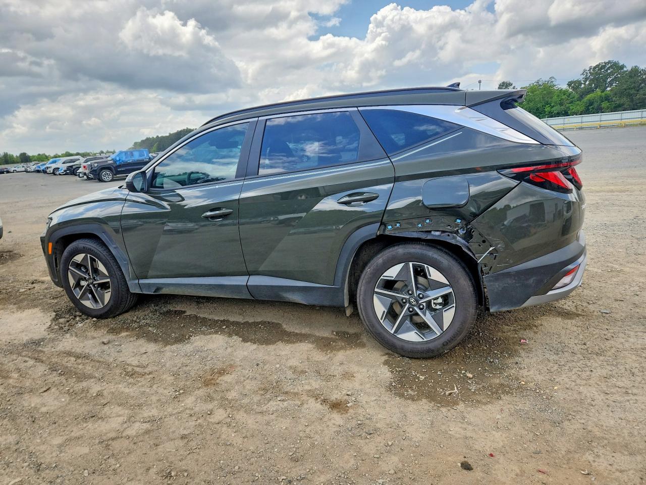 2025 HYUNDAI TUCSON SEL photo 3