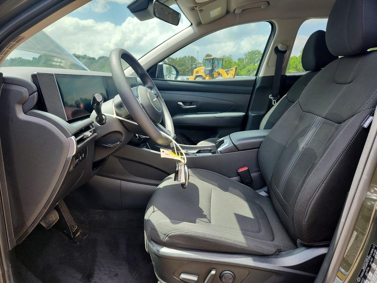 2025 HYUNDAI TUCSON SEL photo 13