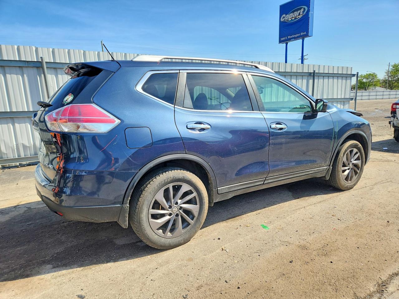 2016 NISSAN ROGUE SL photo 5