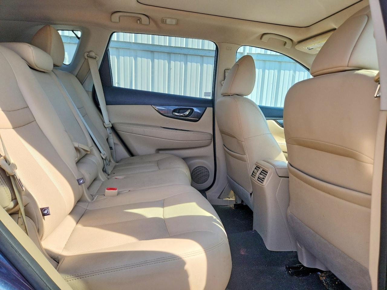 2016 NISSAN ROGUE SL photo 21