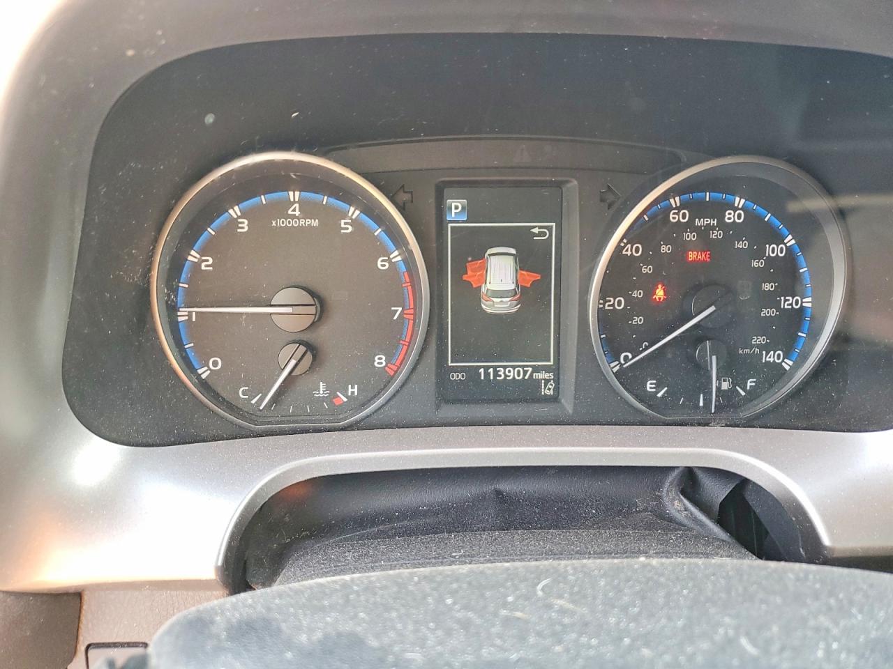 2018 TOYOTA RAV4 LE photo 25