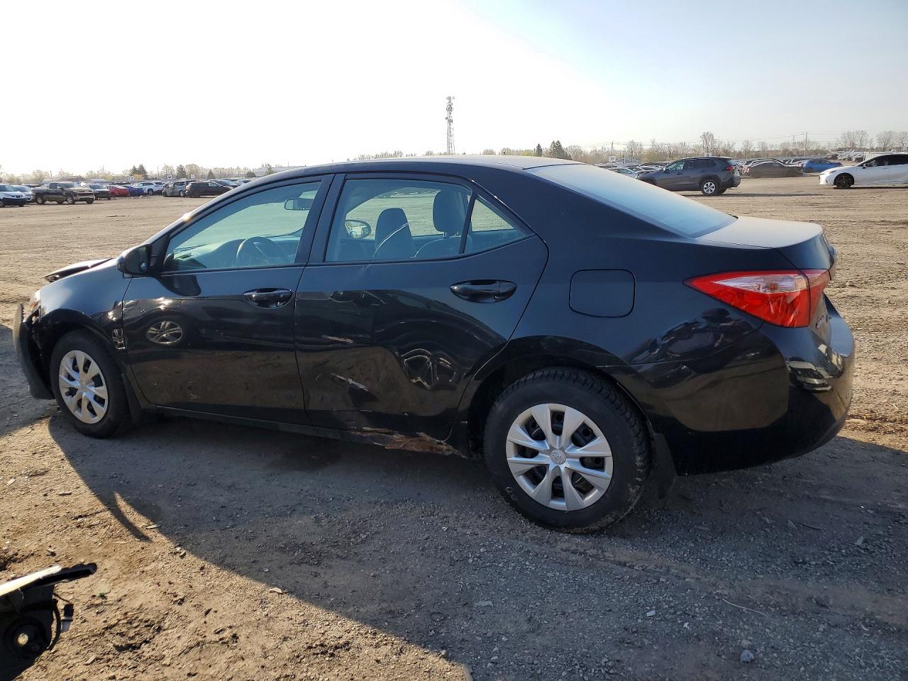 2018 TOYOTA COROLLA L photo 4