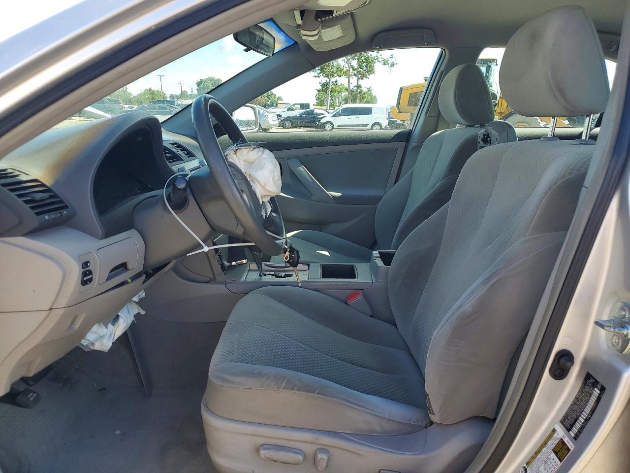 2008 TOYOTA CAMRY LE photo 7