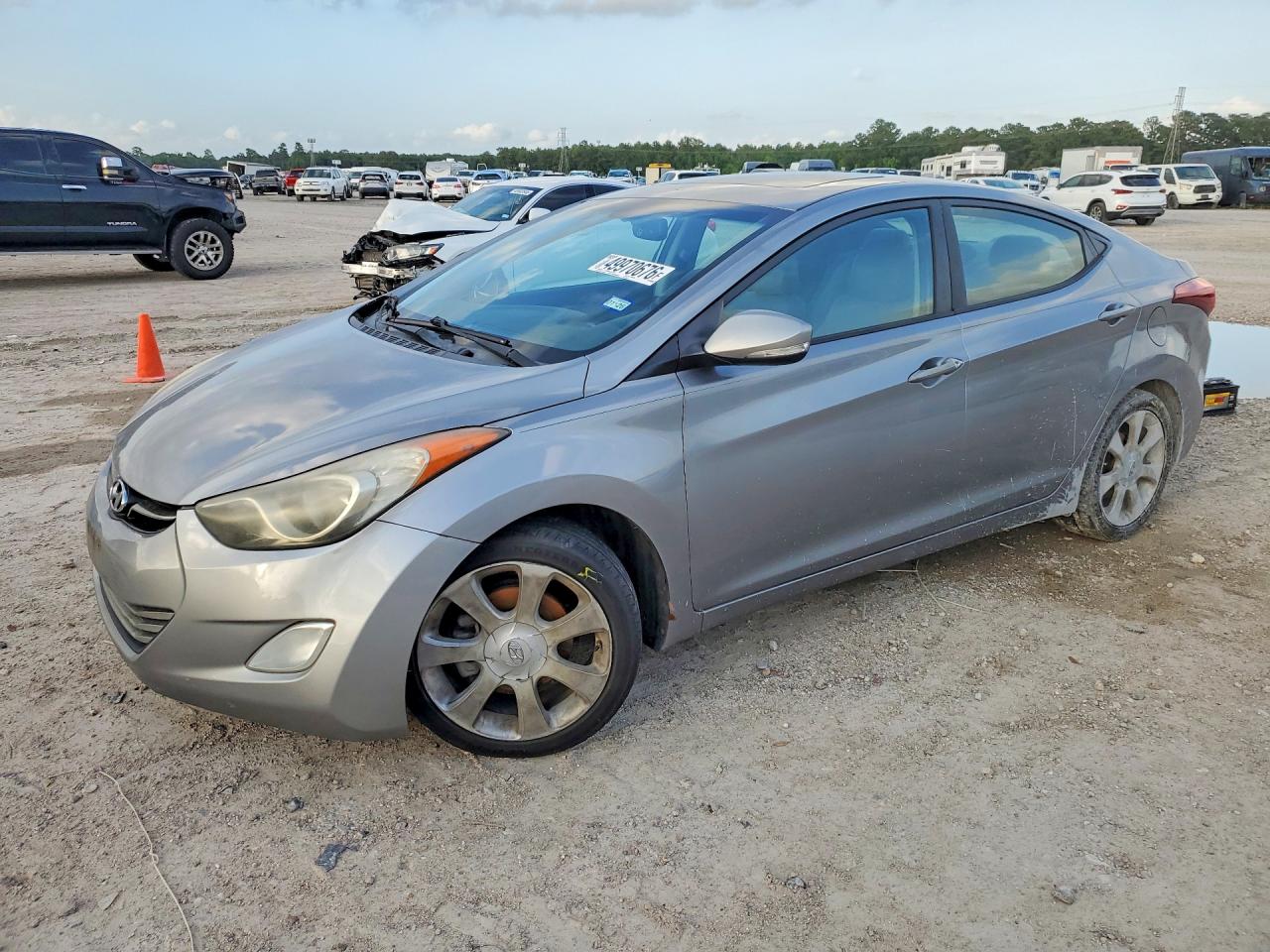 2013 HYUNDAI ELANTRA