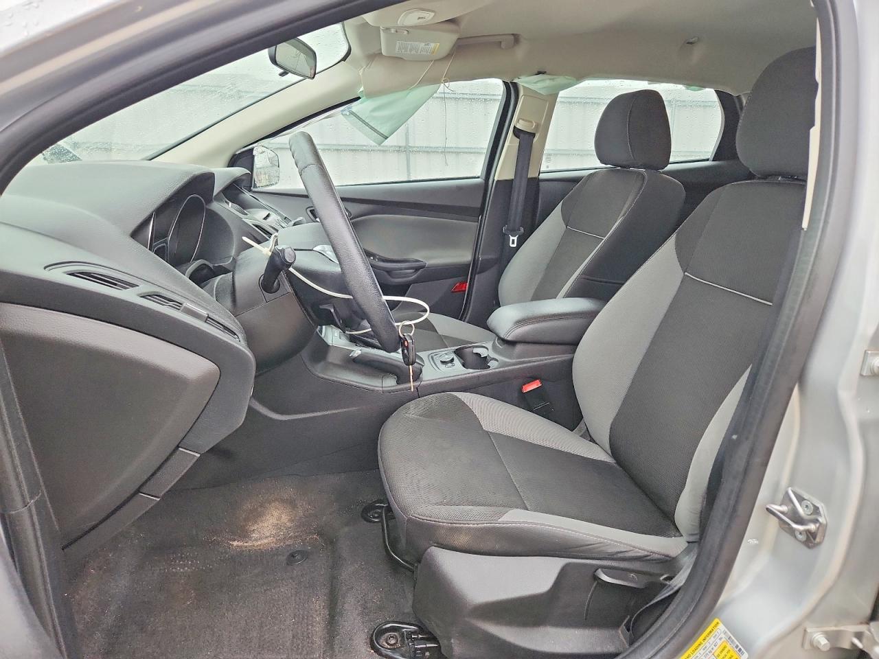 2014 FORD FOCUS photo 19