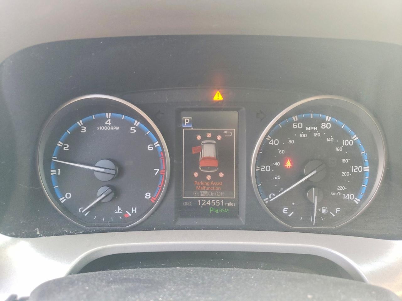 2018 TOYOTA RAV4 XLE photo 9