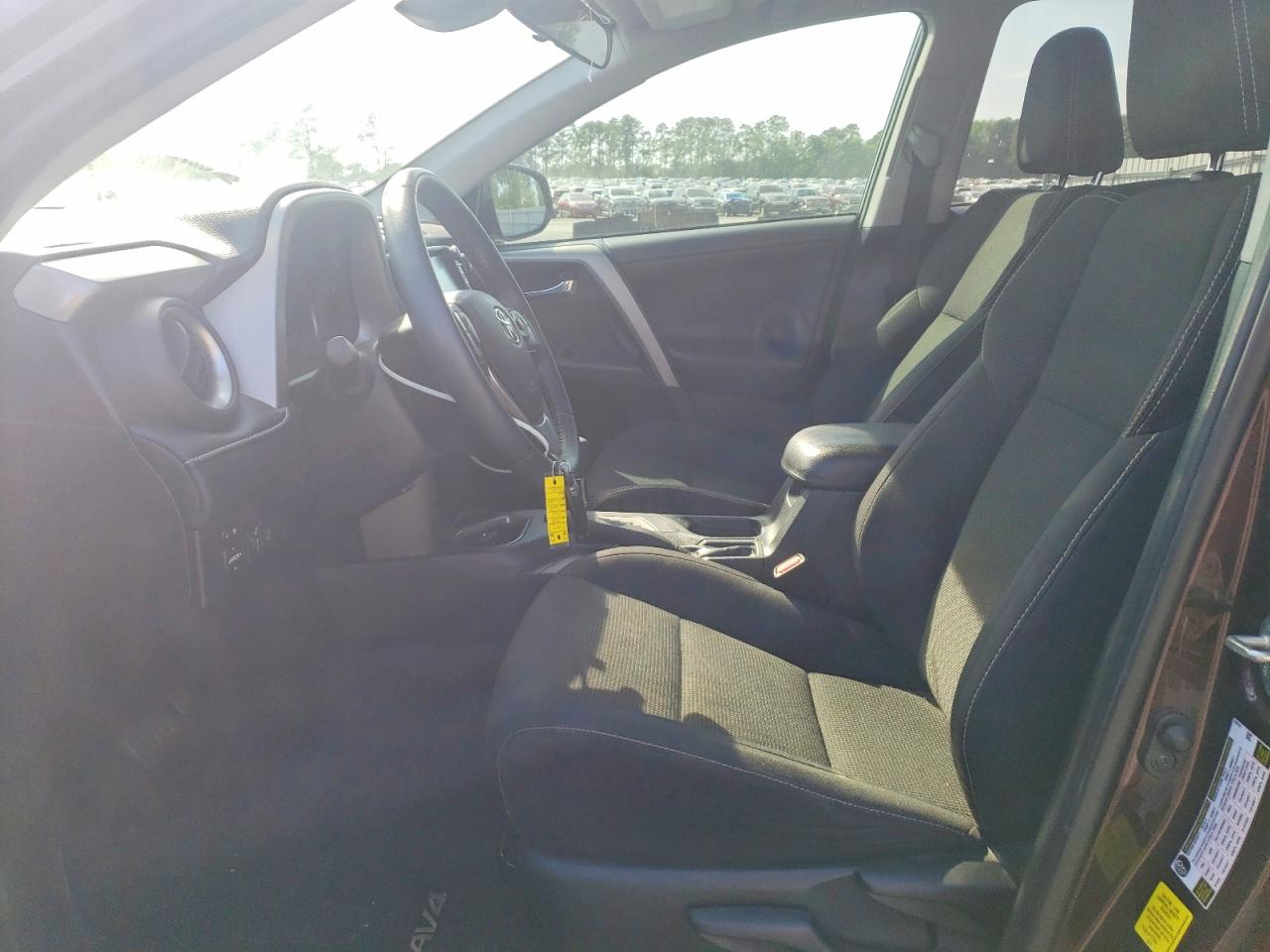 2018 TOYOTA RAV4 XLE photo 7