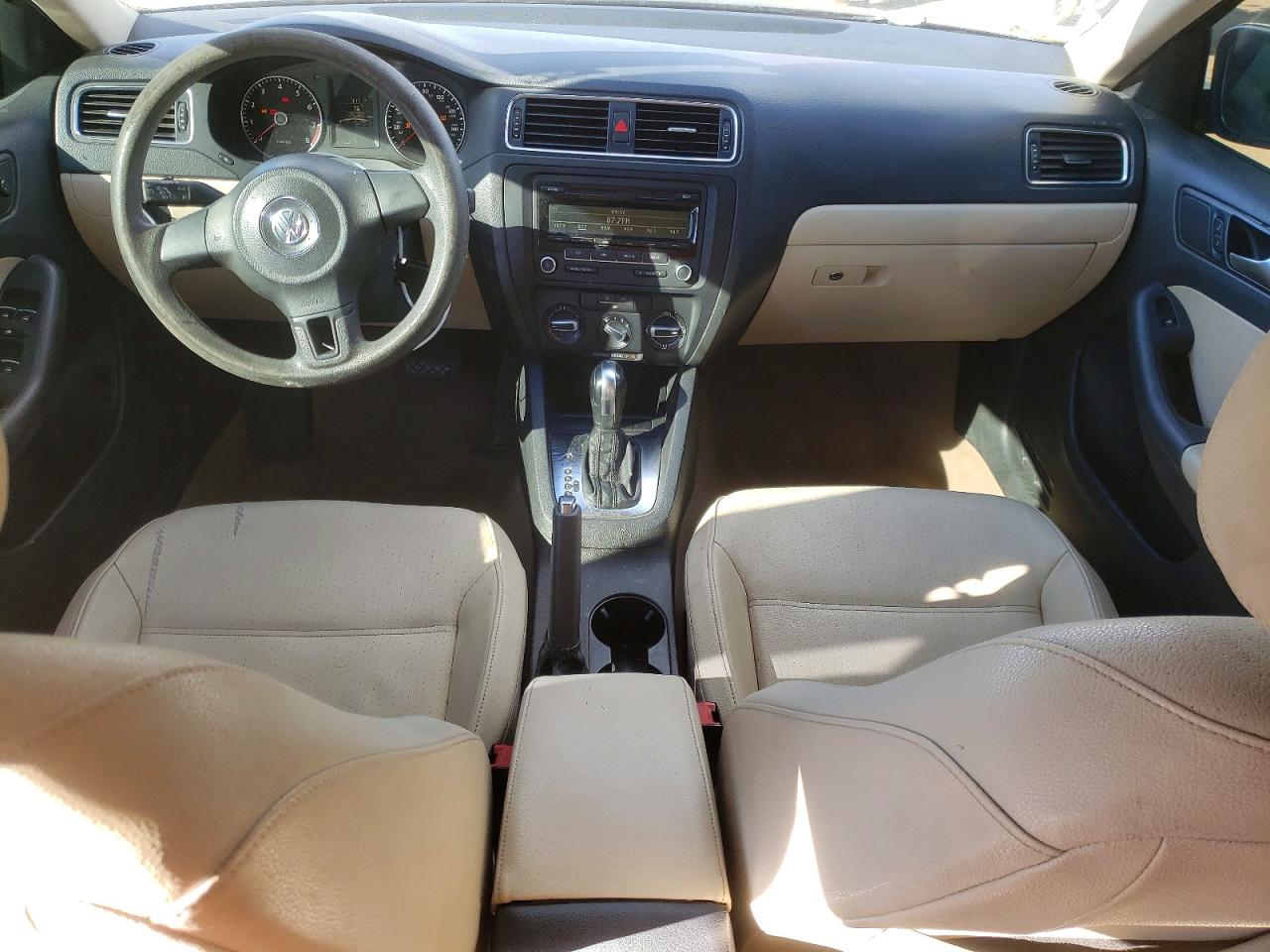 2012 VOLKSWAGEN JETTA SE photo 8