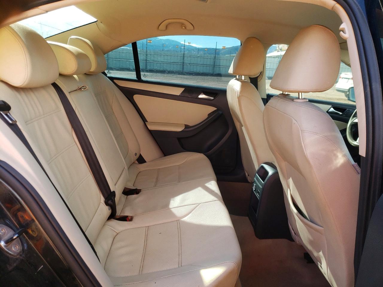 2012 VOLKSWAGEN JETTA SE photo 10