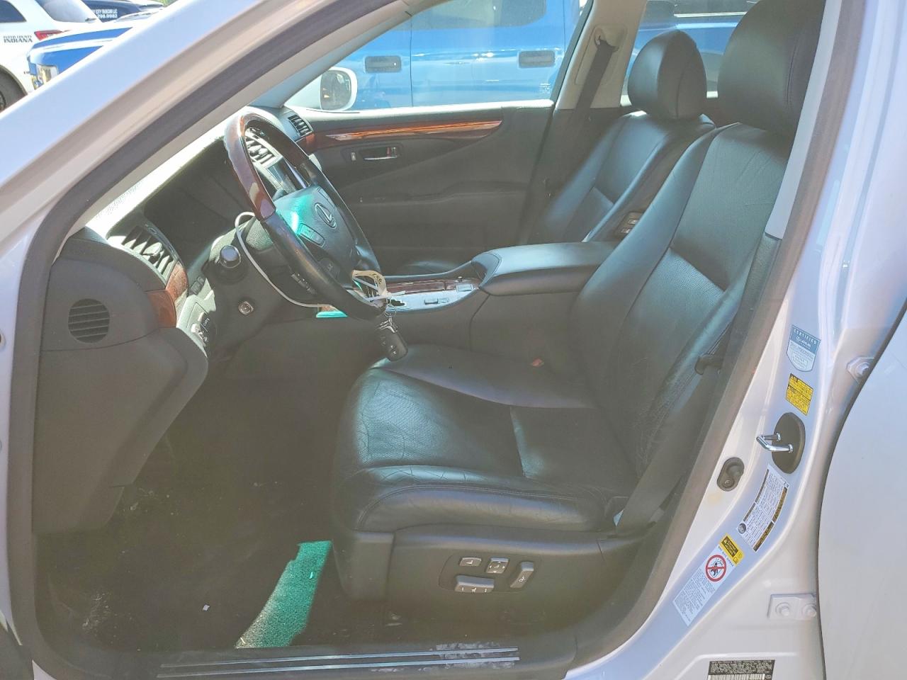 2008 LEXUS LS 460 photo 13