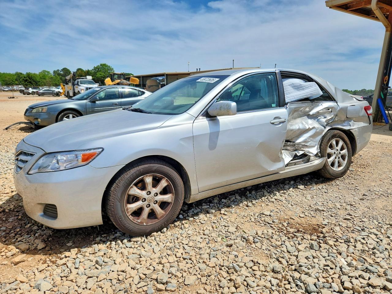 2011 TOYOTA CAMRY